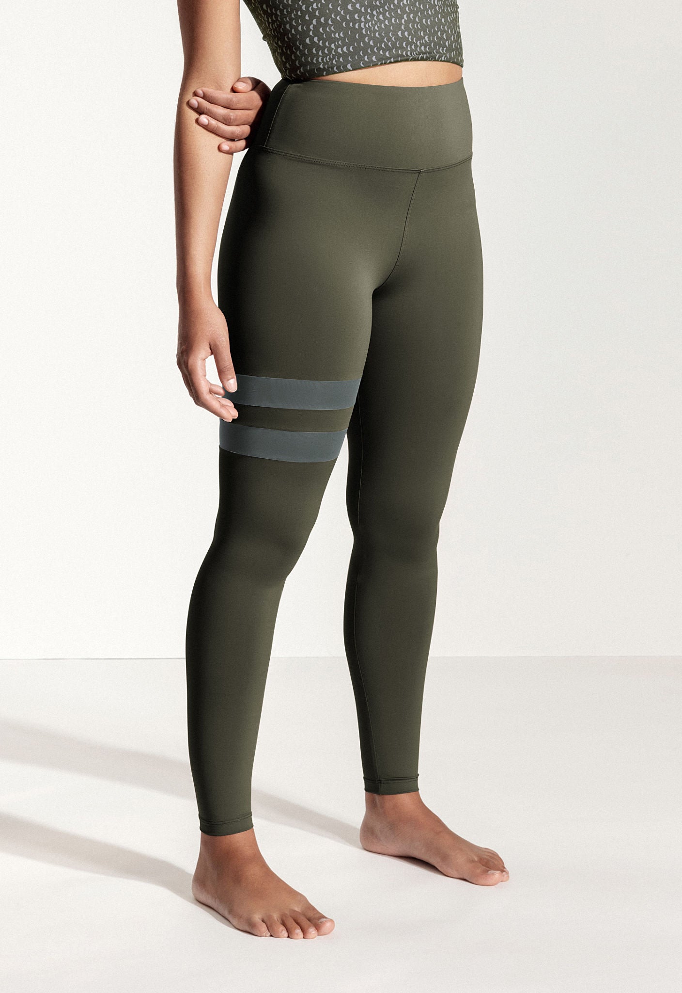 Lara Leggings in Pine Green