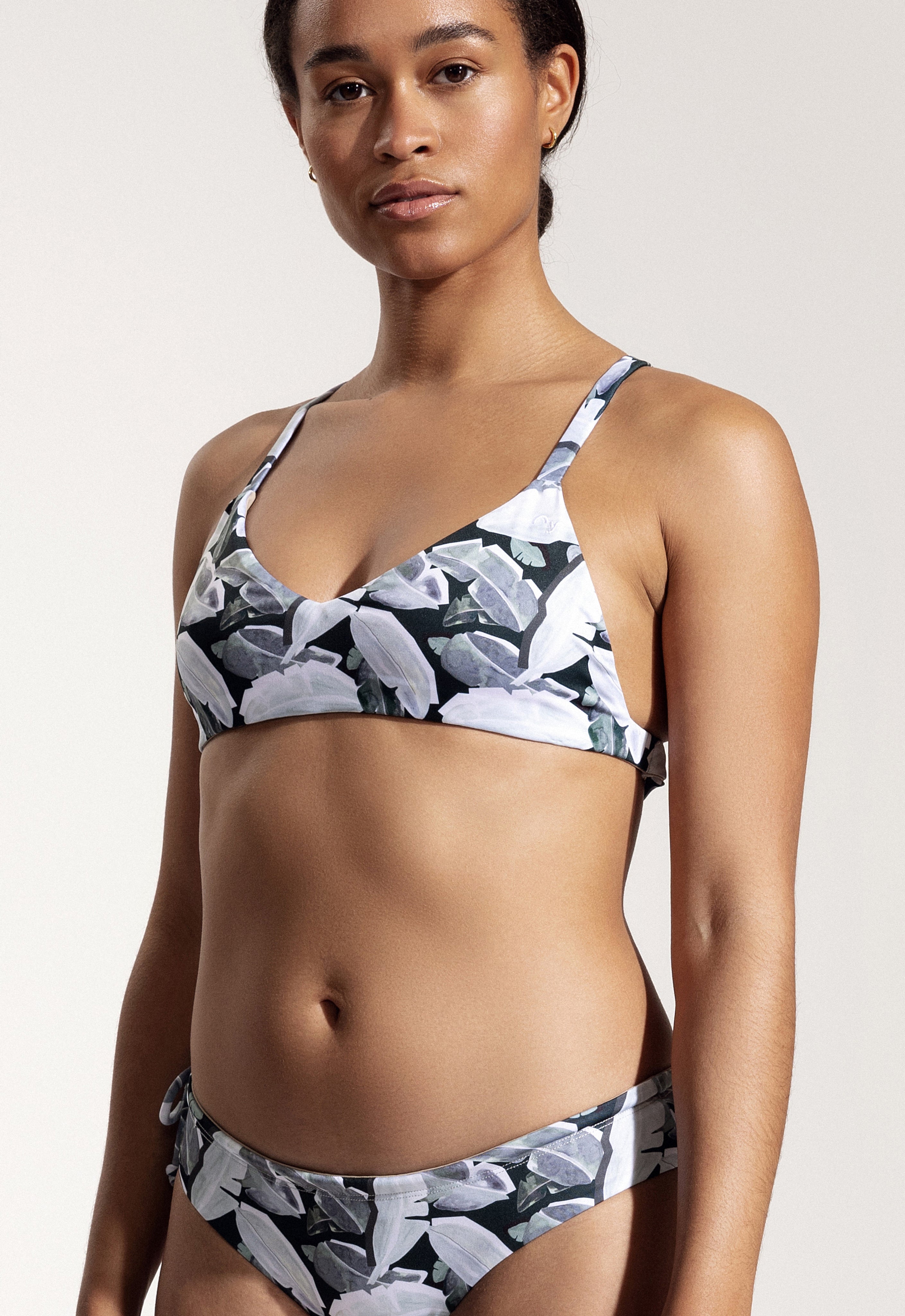 Dara Bikini Top in Green Leaf Print